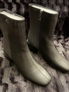 H by Halston Black Ankle Boots with Block Heel